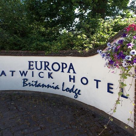 فندق كروليفي  فندق وسبا Europa Gatwick المظهر الخارجي الصورة